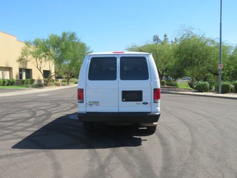 Used 2011 Ford E-350 and Econoline 350 XL w/ Interior Upgrade Pkg RWD image 12