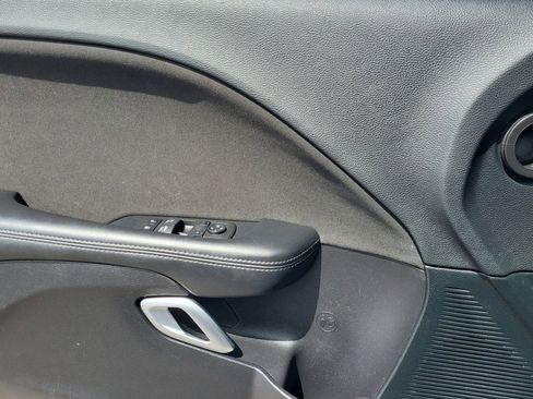 Used 2022 Dodge Challenger GT RWD image 10
