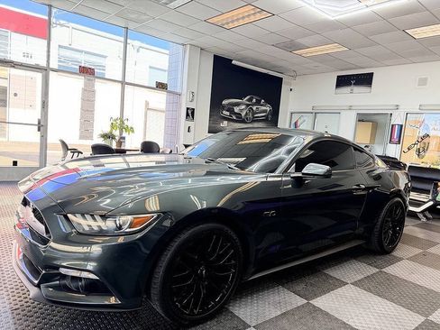 Used 2016 Ford Mustang GT Premium RWD image 1