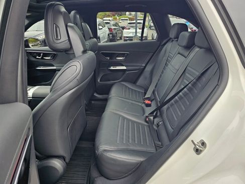 Used 2025 Mercedes-Benz GLC 43 AMG 4MATIC image 21