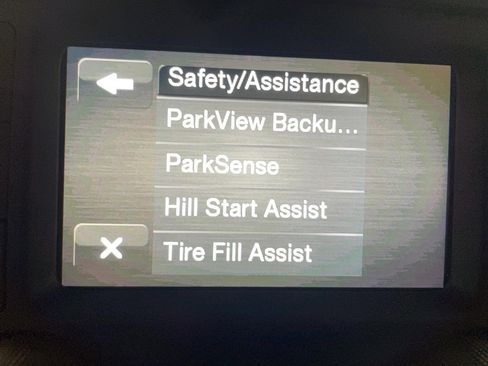 Used 2024 RAM 2500 Tradesman w/ Chrome Appearance Group image 25