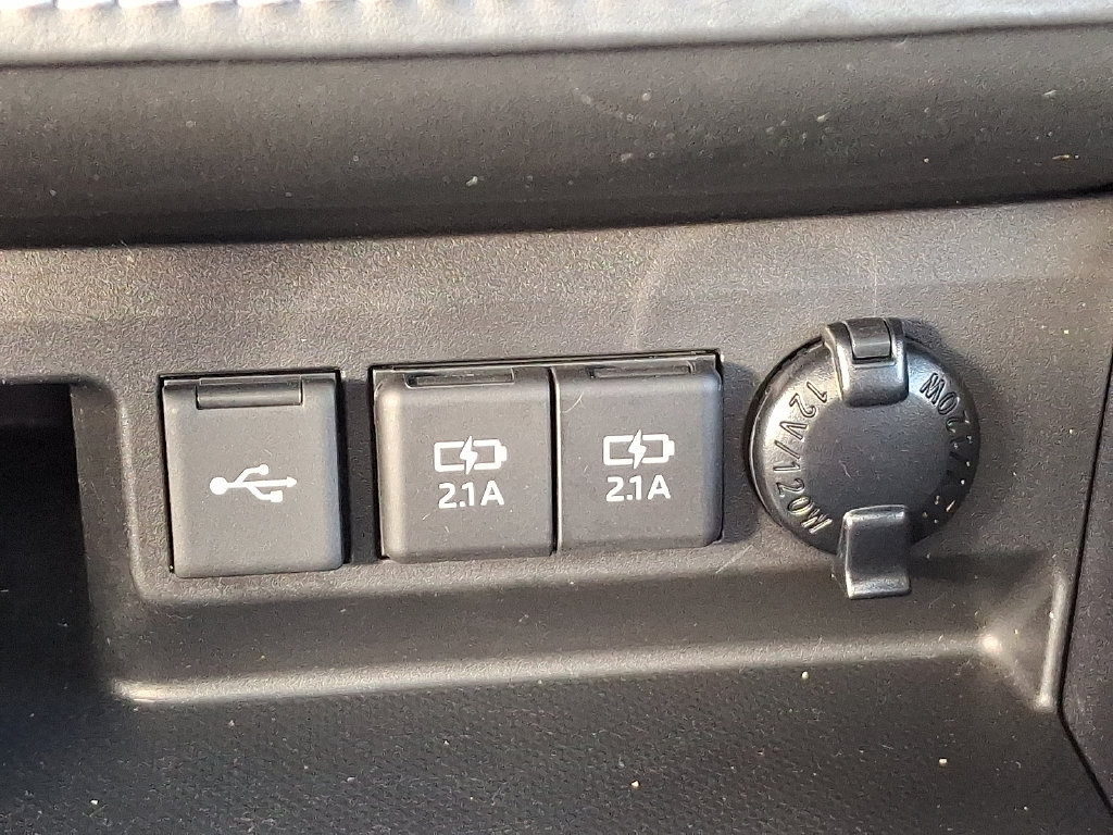 Certified 2021 Toyota Highlander Limited AWD/4WD image 28