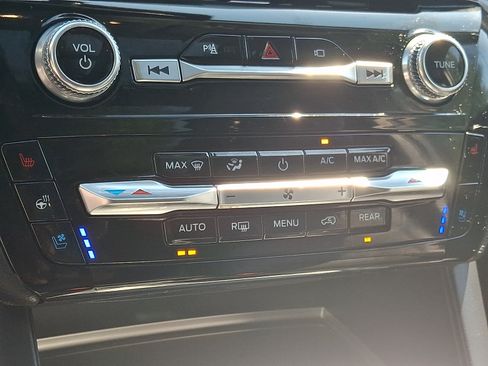 Certified 2023 Ford Explorer Limited w/ Limited Technology Package AWD/4WD image 19
