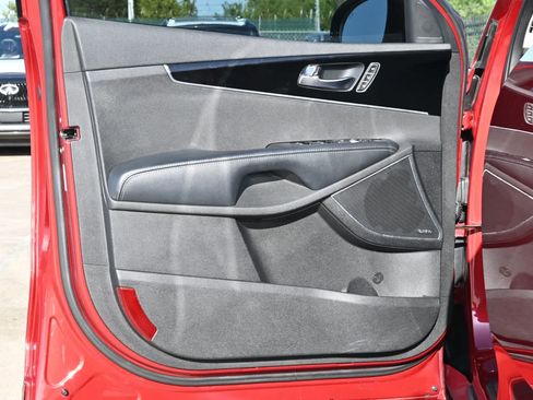 Used 2017 Kia Sorento SX FWD image 18