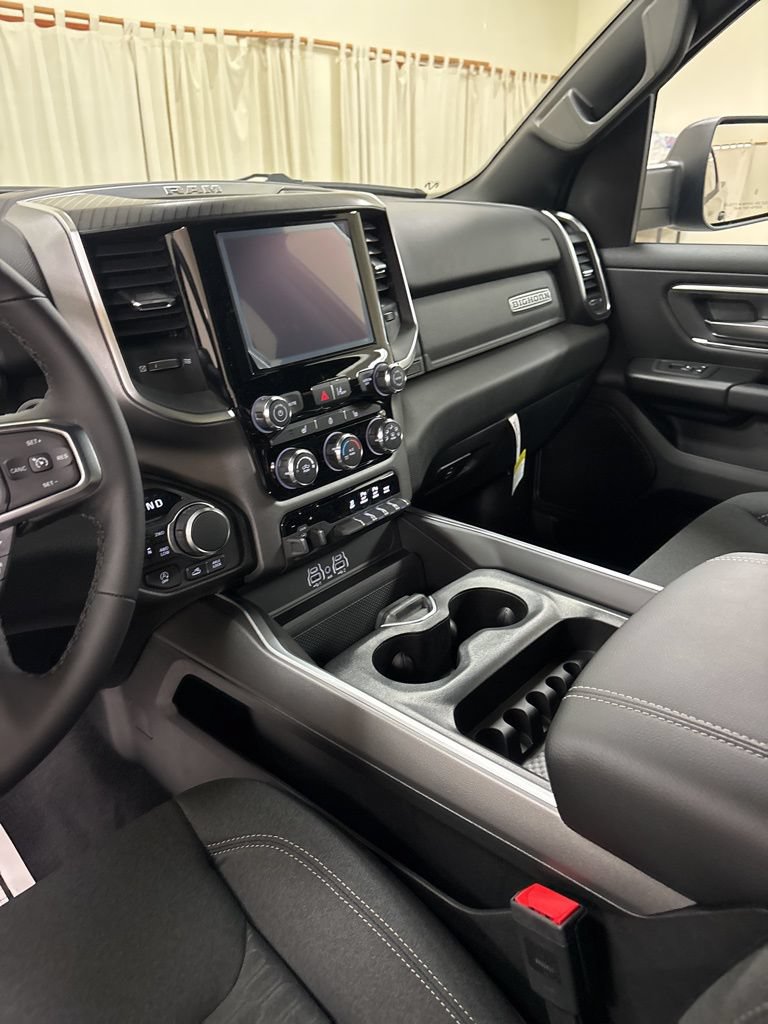 New 2026 RAM 1500 Big Horn AWD/4WD image 17