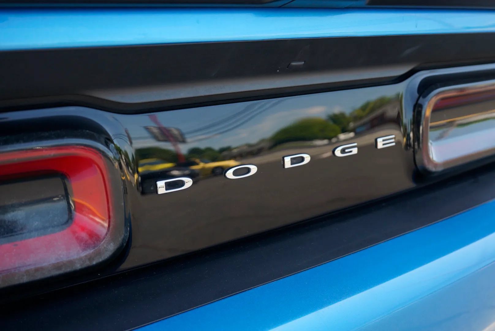 Used 2023 Dodge Challenger SRT Hellcat w/ Driver Convenience Group RWD image 13