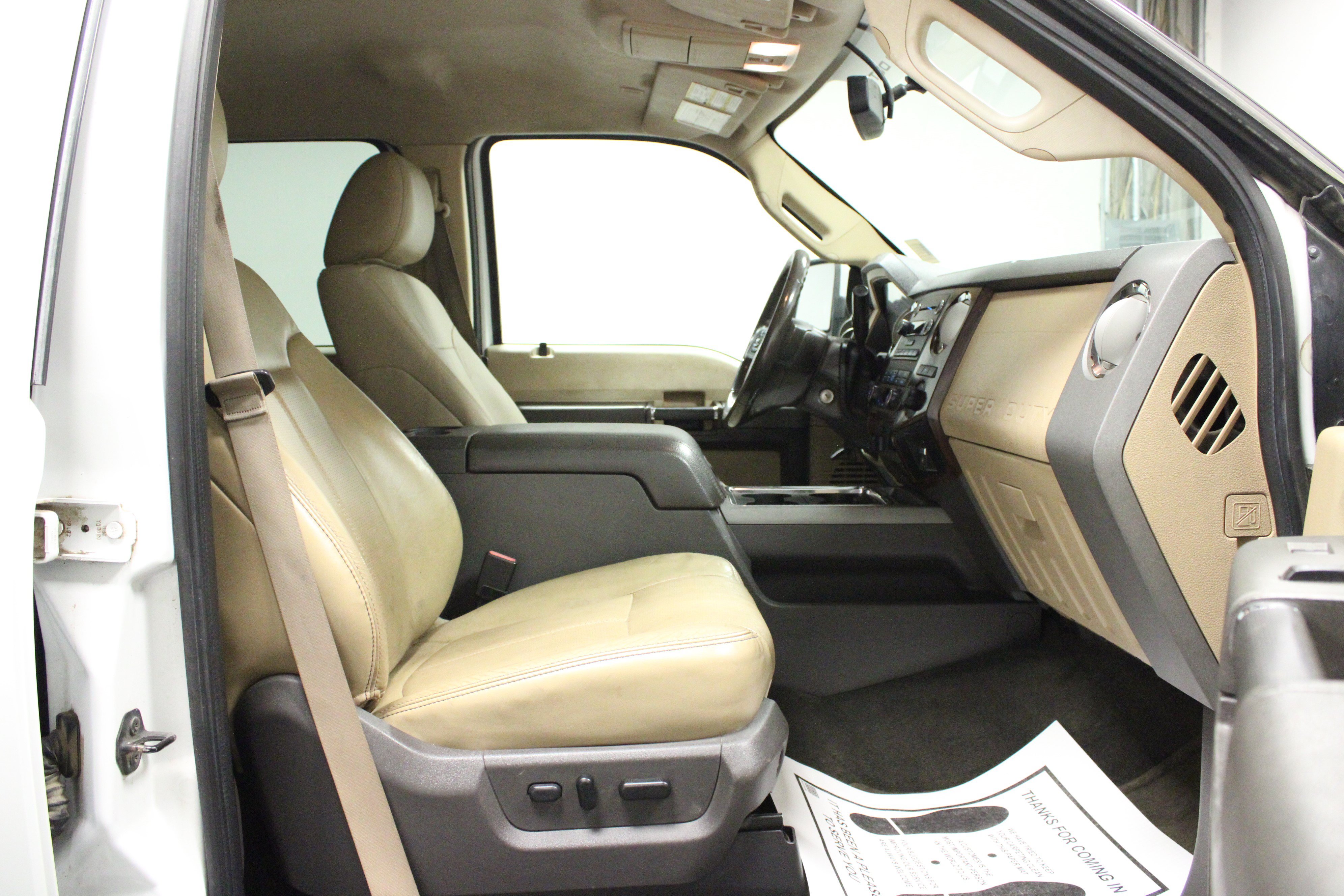 Used 2011 Ford F250 Lariat w/ Lariat Interior Pkg AWD/4WD image 29