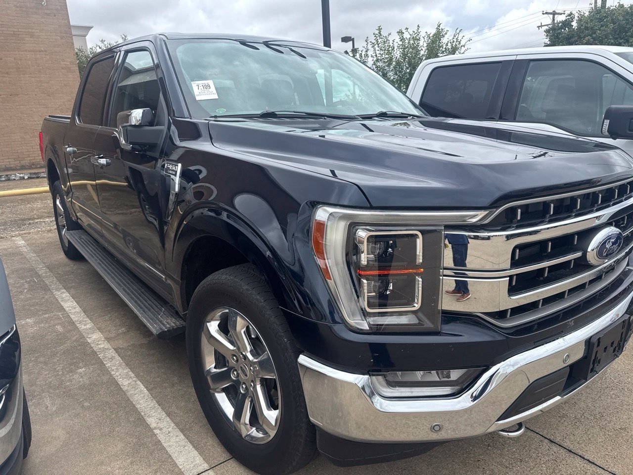 Certified 2022 Ford F150 Lariat w/ Equipment Group 502A High AWD/4WD image 3