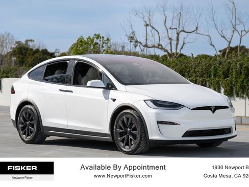 Used 2022 Tesla Model X image 10