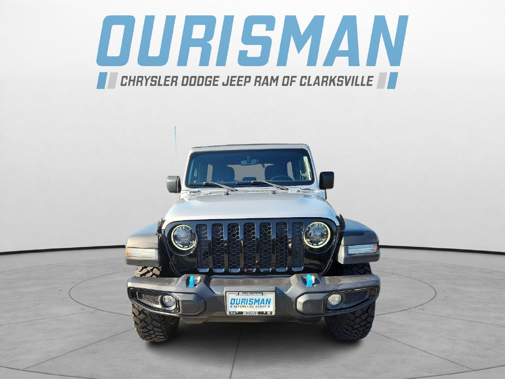 Used 2023 Jeep Wrangler Unlimited w/ Cold Weather Group AWD/4WD image 2