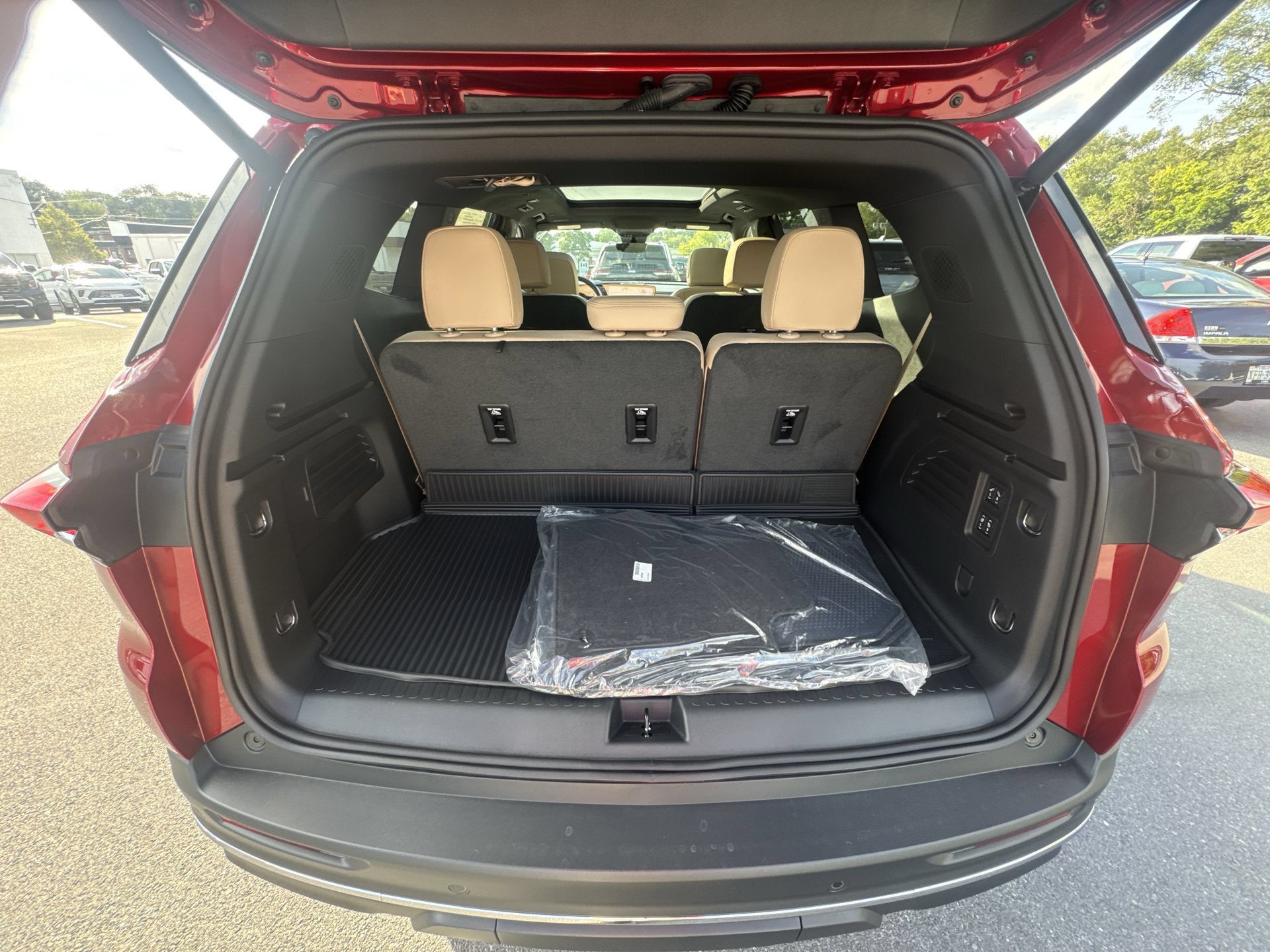 New 2027 Buick Enclave Preferred w/ Power Package AWD/4WD image 21