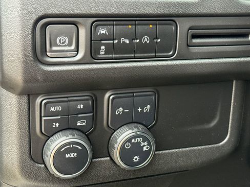 Used 2023 Chevrolet Tahoe LT AWD/4WD image 22