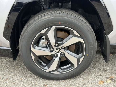 New 2025 Toyota RAV4 SE image 11