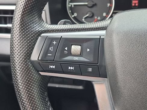 Used 2025 Mitsubishi Outlander SE AWD/4WD image 21