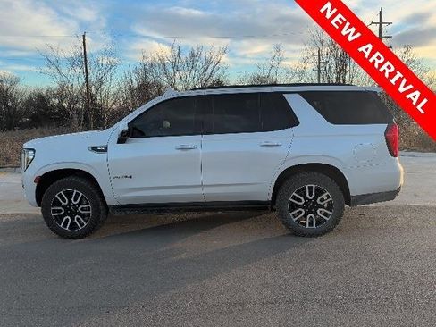 Used 2021 GMC Yukon AT4 w/ AT4 Premium Plus Package image 7