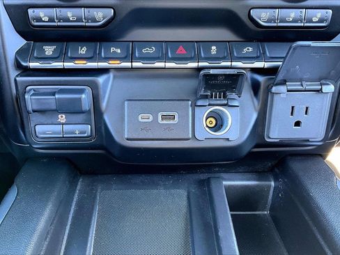 Used 2023 Chevrolet Silverado 3500 High Country w/ Z71 Off-Road Package image 26