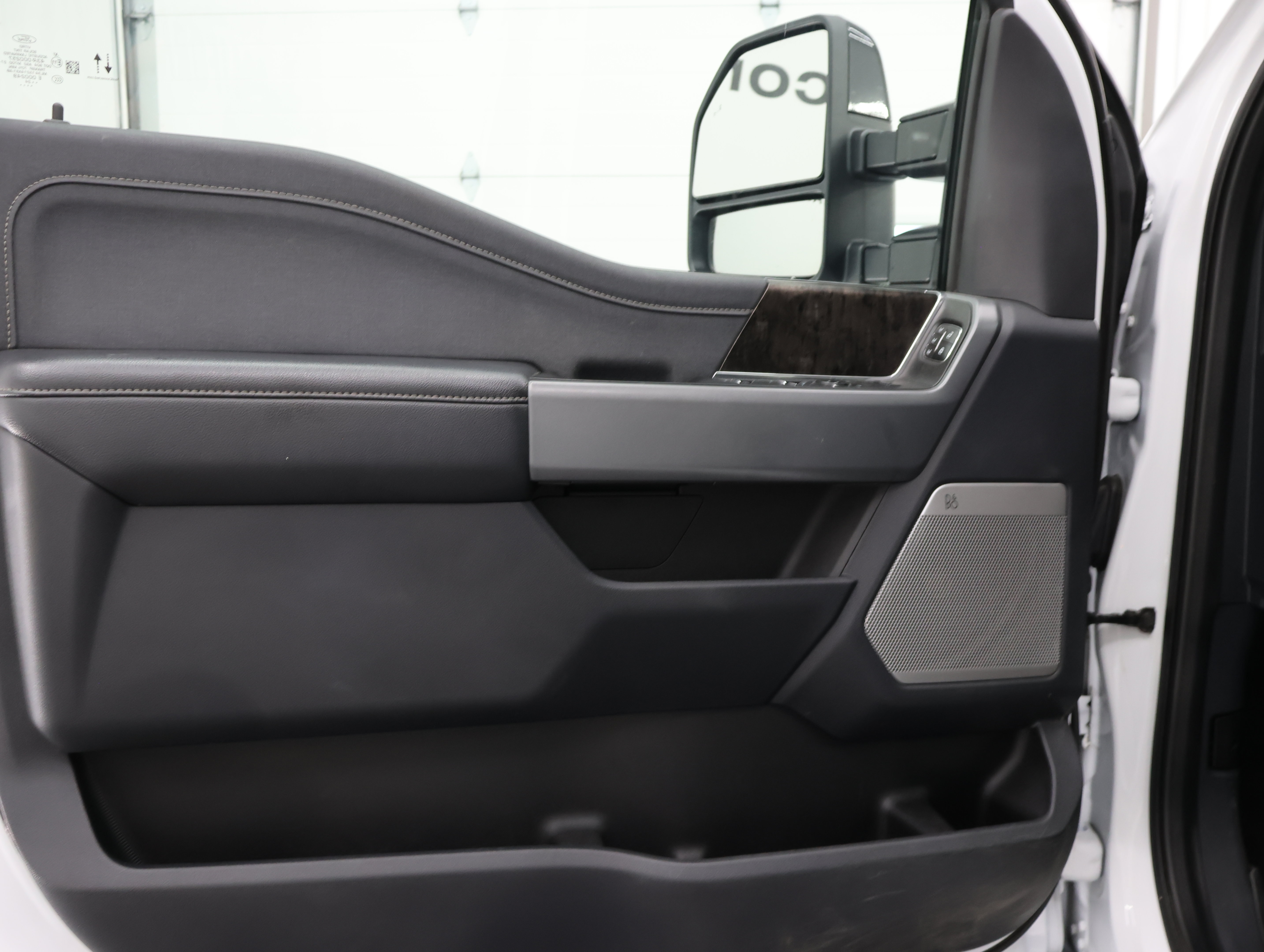 Used 2024 Ford F350 Lariat w/ Lariat Ultimate Package AWD/4WD image 43