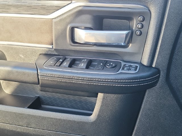 Used 2024 RAM 2500 Laramie w/ Night Edition AWD/4WD image 16