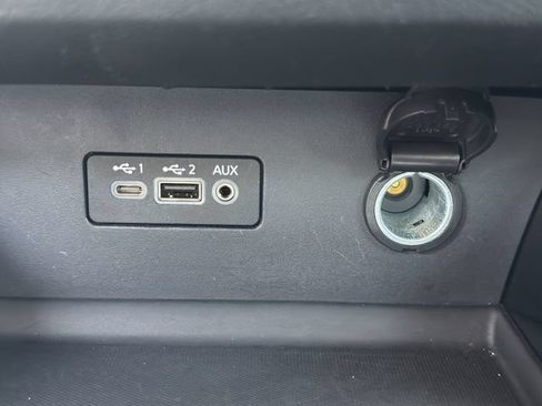 Used 2023 Nissan Altima 2.5 SR FWD image 19