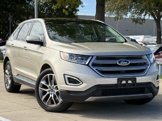 Used 2017 Ford Edge Titanium w/ Equipment Group 301A AWD/4WD image 2