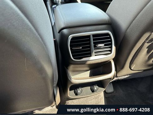 Used 2020 Hyundai Santa Fe SEL AWD/4WD image 11