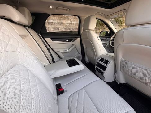 Used 2021 Jaguar F-PACE S AWD/4WD image 29