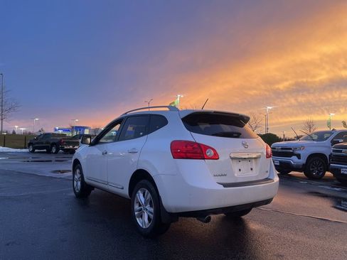Used 2013 Nissan Rogue SV image 6