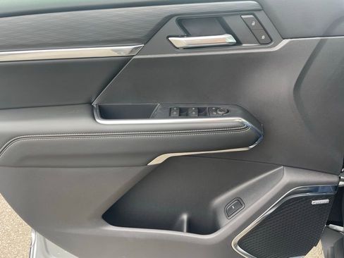 New 2026 GMC Acadia Elevation image 18