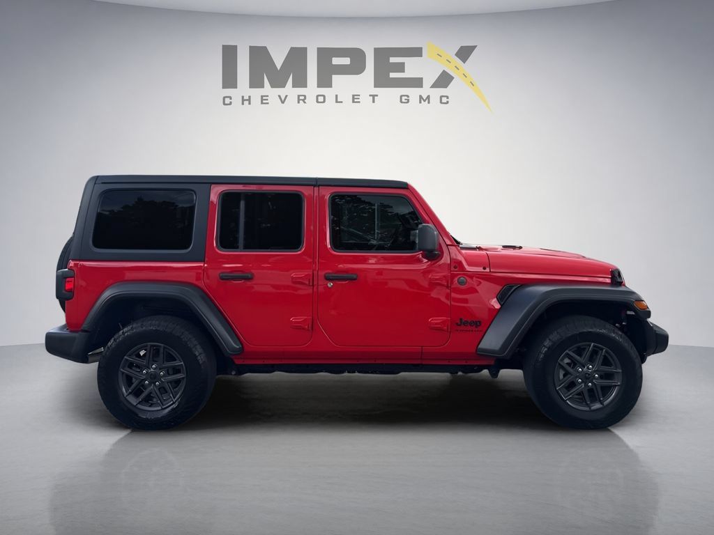 Used 2025 Jeep Wrangler Unlimited Sport AWD/4WD image 6