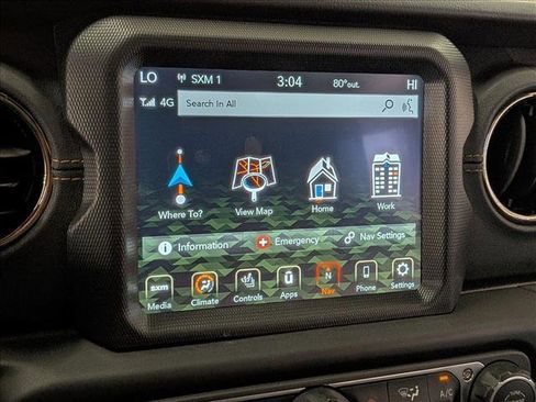 Used 2023 Jeep Wrangler Unlimited Sahara image 17