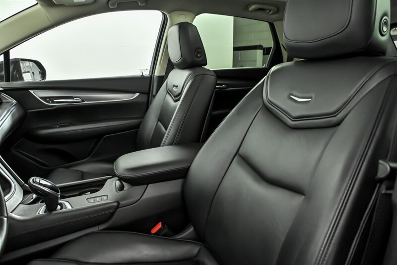 Used 2018 Cadillac XT5 Luxury AWD/4WD image 18