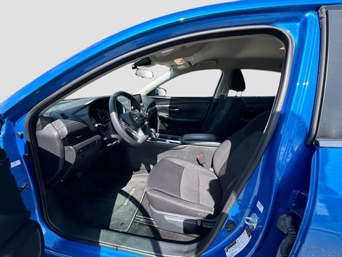 Used 2024 Nissan Sentra SV FWD image 29