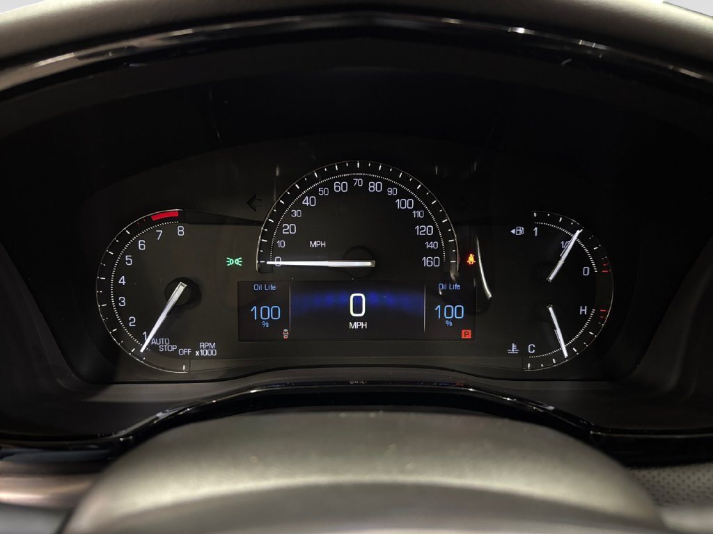 Used 2018 Cadillac XT5 Luxury w/ Driver Awareness Package FWD image 16