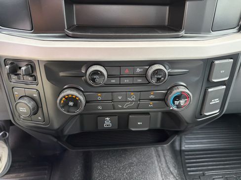 New 2025 Ford F250 XL w/ FX4 Off-Road Package AWD/4WD image 22