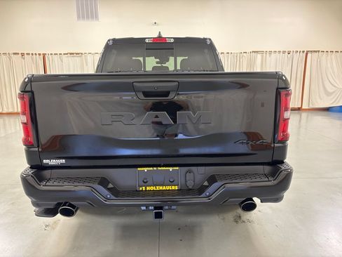 New 2026 RAM 1500 Express AWD/4WD image 7