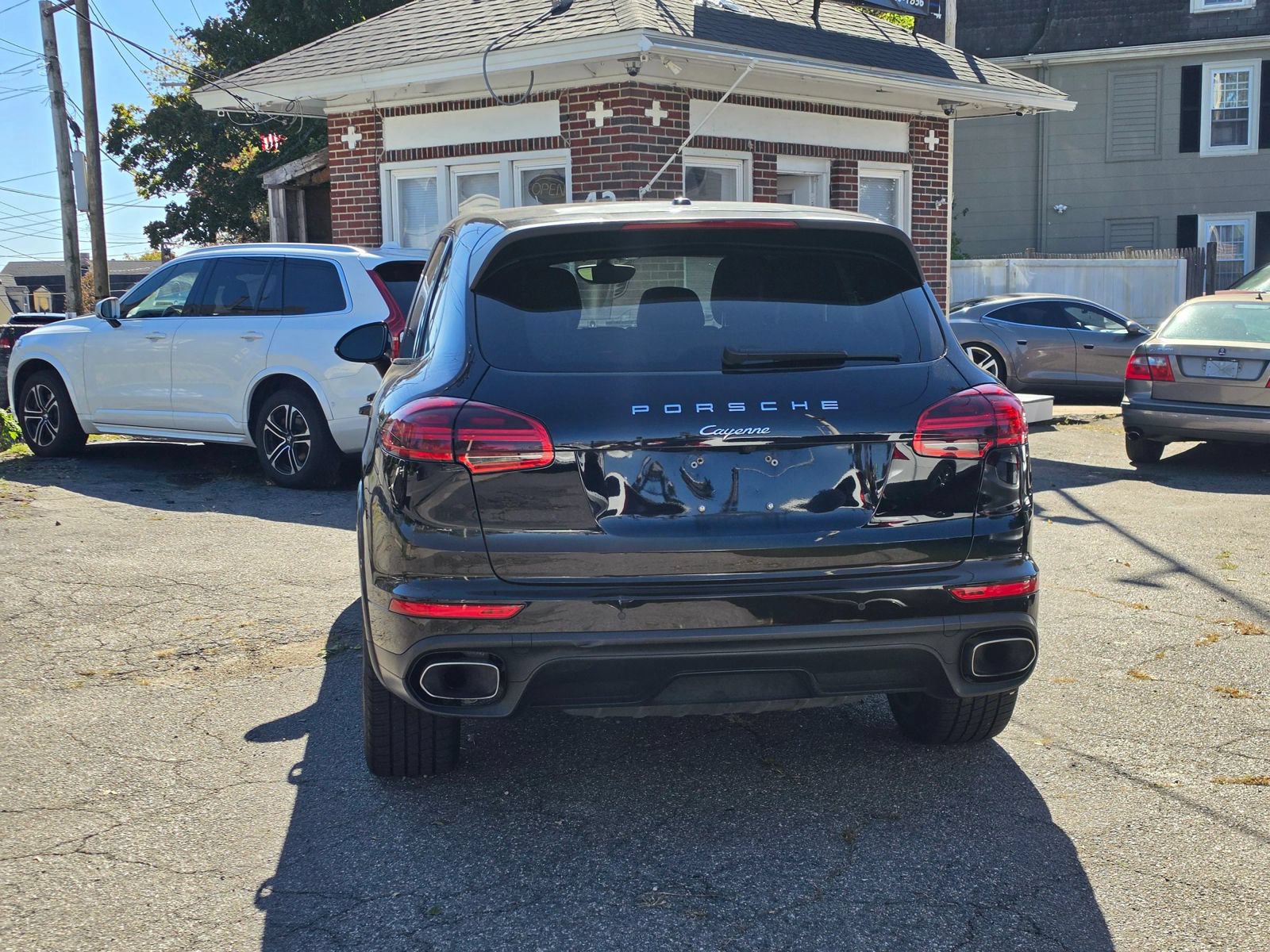 Used 2017 Porsche Cayenne AWD/4WD image 5