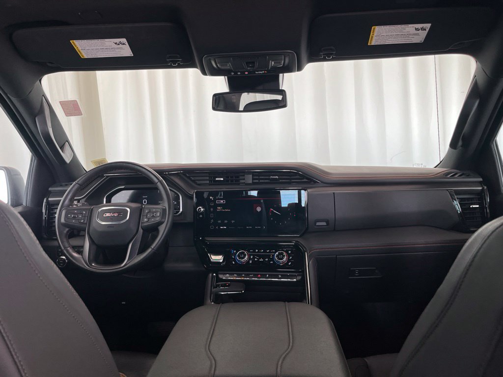 Used 2024 GMC Sierra 1500 AT4 w/ AT4 Premium Package AWD/4WD image 9