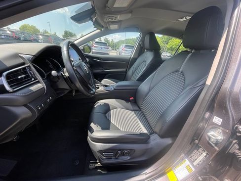 Used 2023 Toyota Camry SE FWD image 25