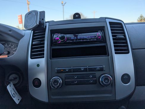 Used 2011 Nissan Xterra S image 12