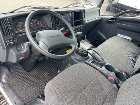 Used 2024 Chevrolet Low Cab Forward RWD image 10