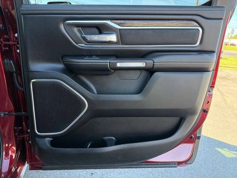 Used 2019 RAM 1500 Laramie AWD/4WD image 16
