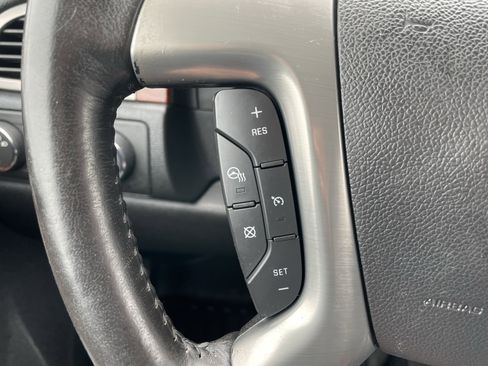 Used 2012 Chevrolet Tahoe LTZ AWD/4WD image 15