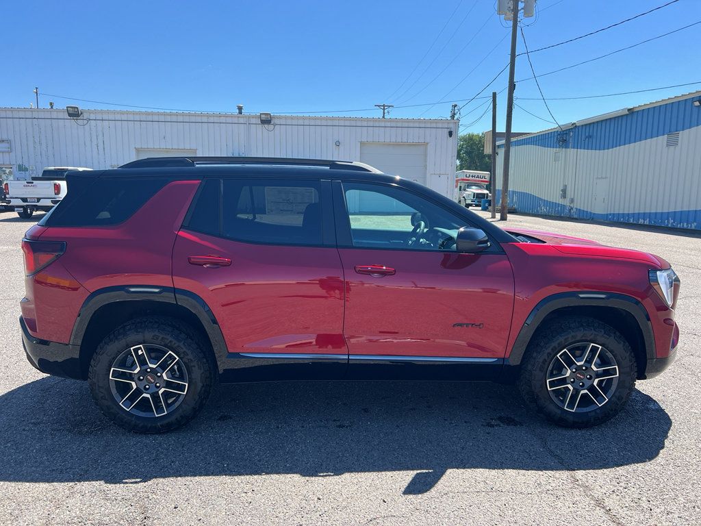 New 2026 GMC Terrain AT4 w/ LPO, Black Badging Package AWD/4WD image 7