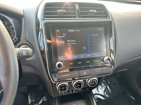 Used 2024 Mitsubishi Outlander Sport SE image 16