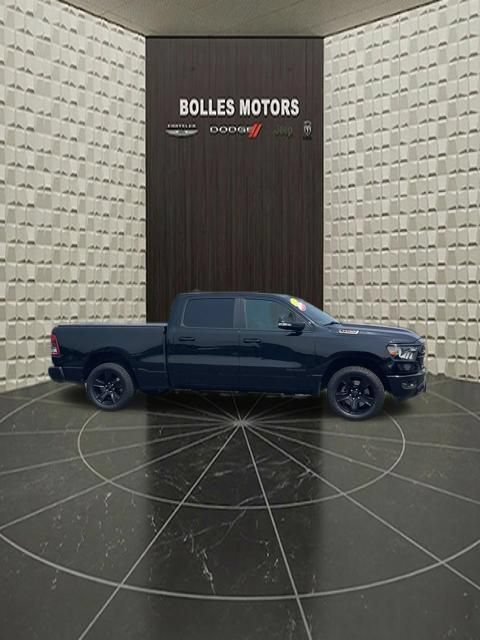 Used 2022 RAM 1500 Big Horn AWD/4WD image 3