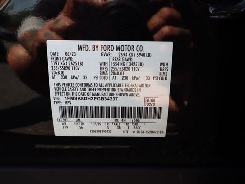 Used 2023 Ford Explorer XLT w/ Equipment Group 202A AWD/4WD image 36