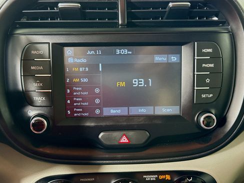 Used 2021 Kia Soul S FWD image 14