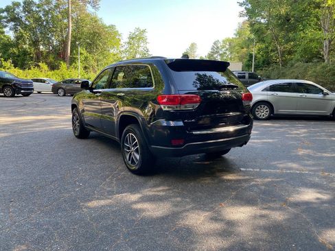 Used 2018 Jeep Grand Cherokee Limited AWD/4WD image 3