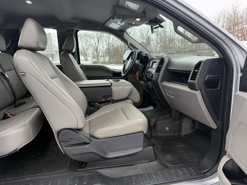 Used 2022 Ford F250 XL w/ Power Equipment Group image 44