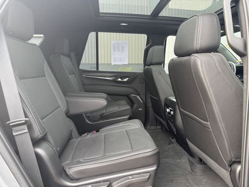 Used 2022 GMC Yukon Denali AWD/4WD image 12